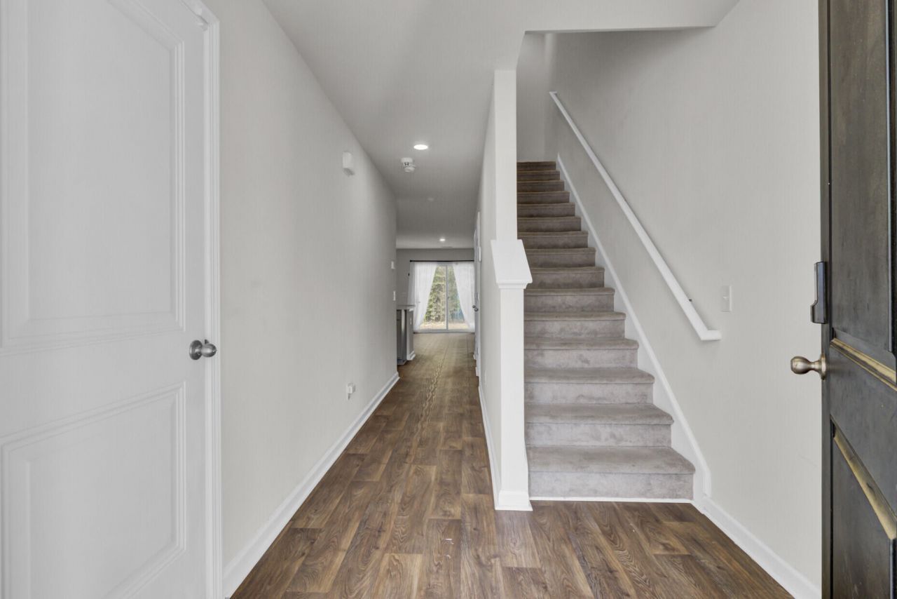 103 Rosefield Court Photo 6