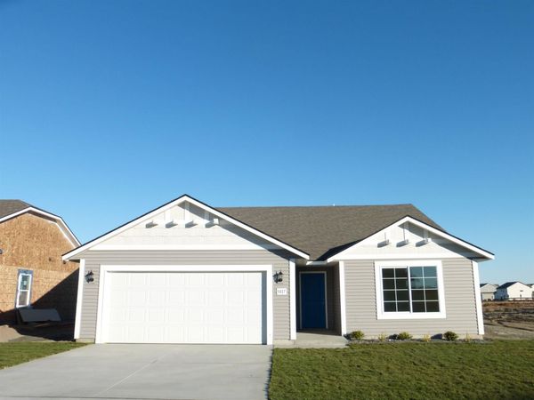 18725 E RIVERSIDE Ct, Spokane Valley, WA 99016