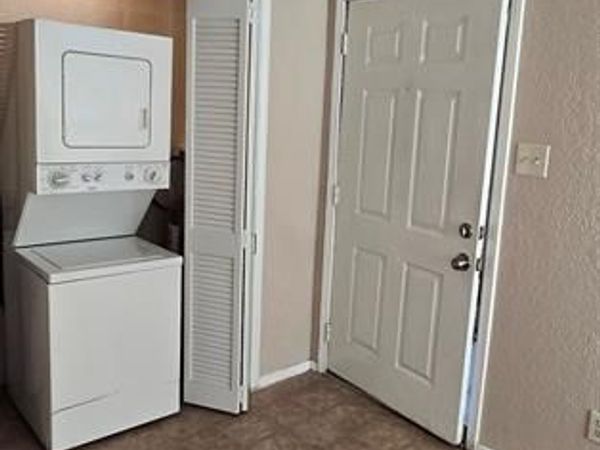 9811 Walnut Street, Unit 301, Dallas, TX 75243