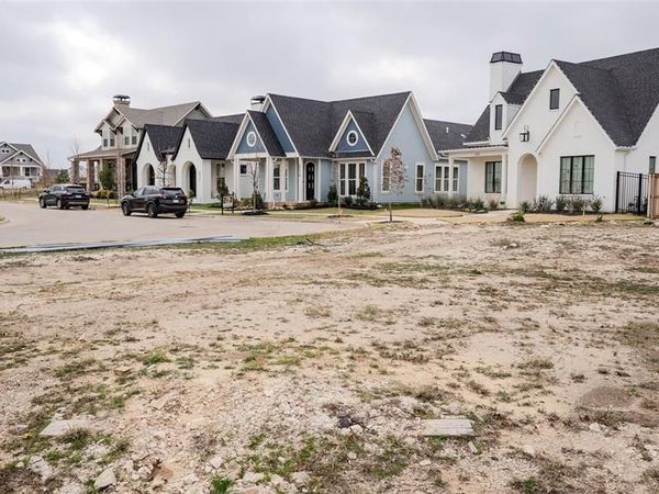 405 Garrett Way , Midlothian, TX 76065