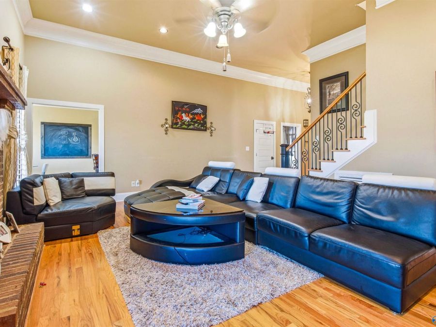 Property Image 18