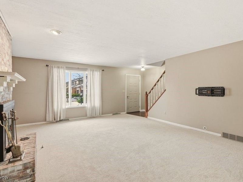 32 Picadilly Court, Kent, OH 44240 Photo 6