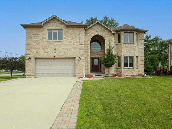 200 Ahmed Court, Glendale Heights, IL 60139