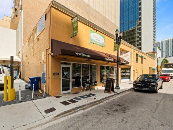 21 NW Miami Ct , Miami, FL 33128