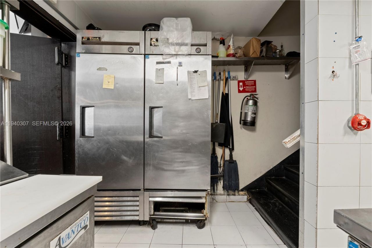 21 NW Miami Ct , Miami, FL 33128 Photo