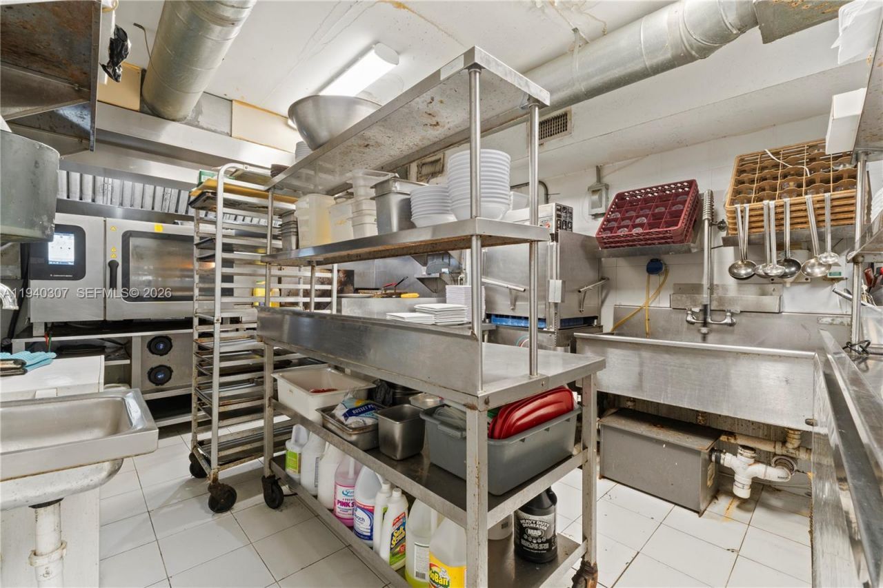 21 NW Miami Ct , Miami, FL 33128 Photo