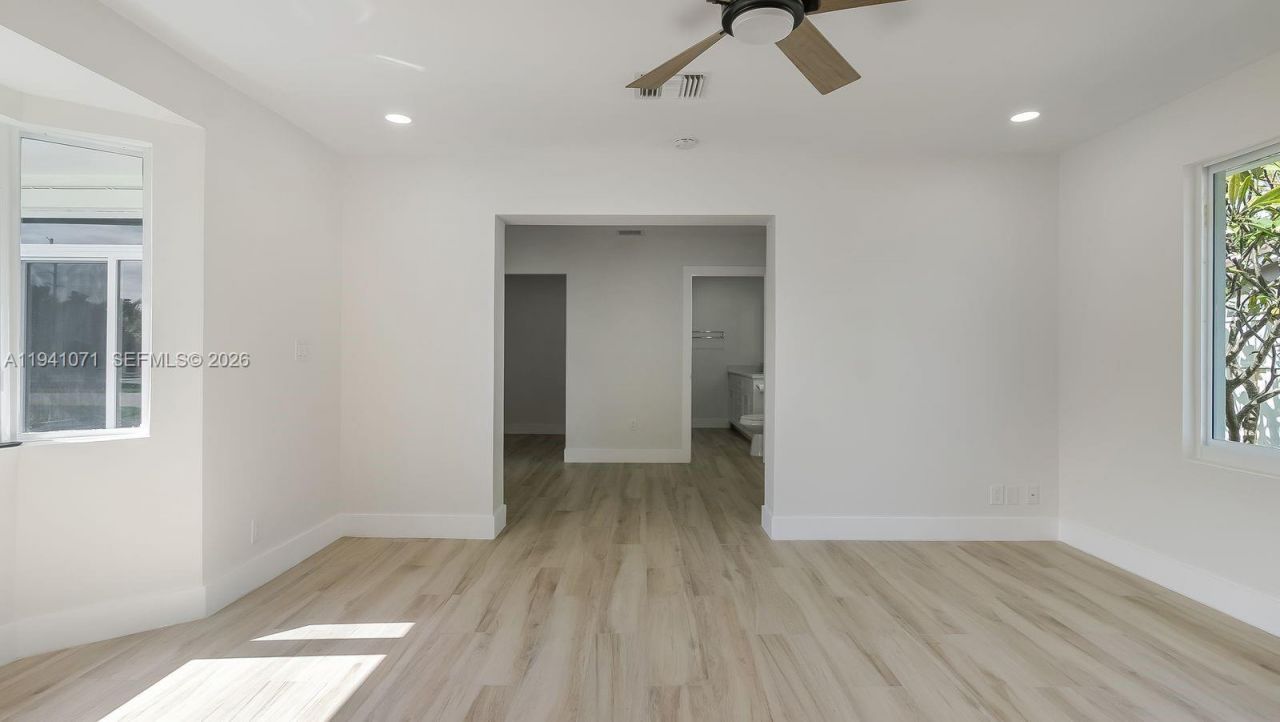 5713 NE 17th Ter, Fort Lauderdale, FL 33334 Photo