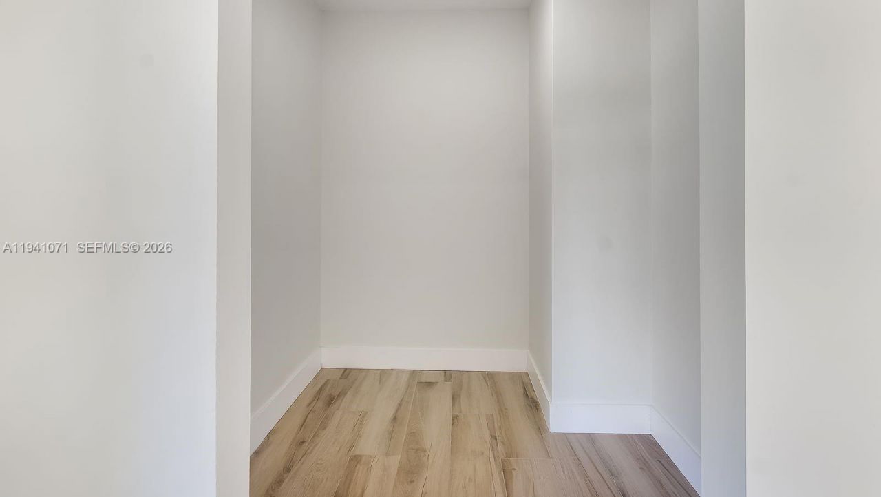 5713 NE 17th Ter, Fort Lauderdale, FL 33334 Photo