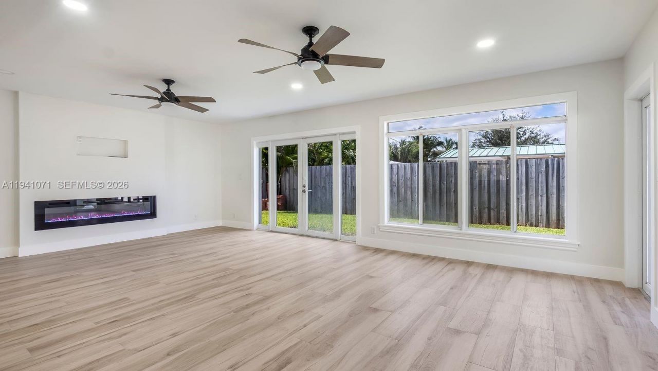 5713 NE 17th Ter, Fort Lauderdale, FL 33334 Photo