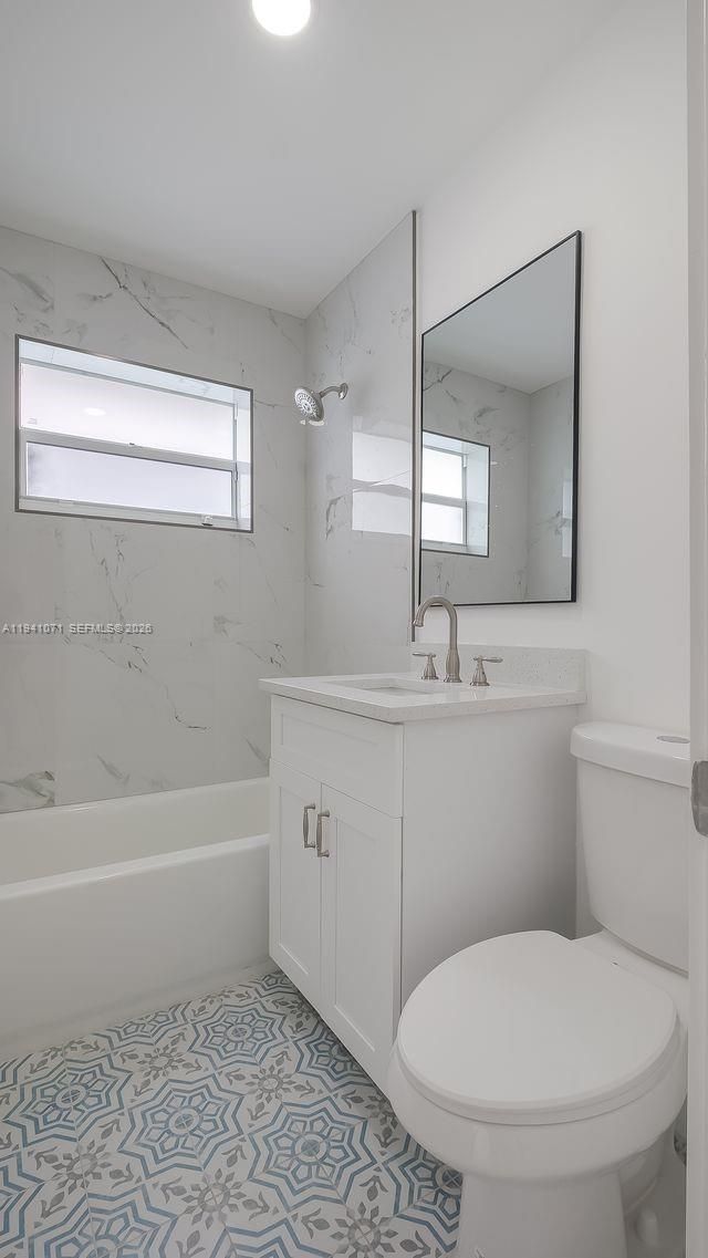 5713 NE 17th Ter, Fort Lauderdale, FL 33334 Photo