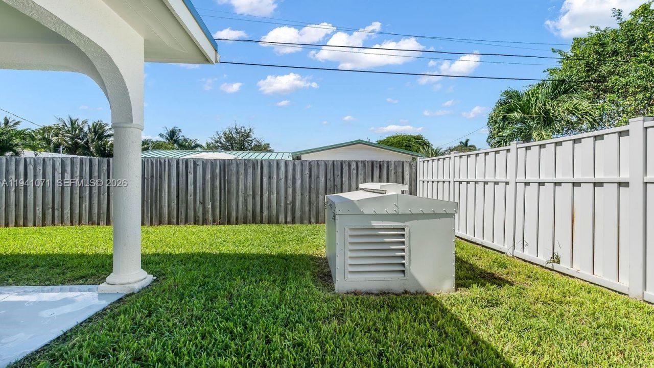 5713 NE 17th Ter, Fort Lauderdale, FL 33334 Photo