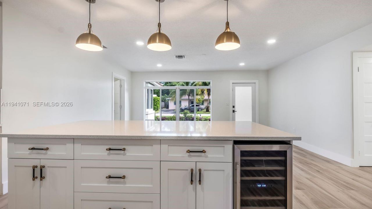 5713 NE 17th Ter, Fort Lauderdale, FL 33334 Photo