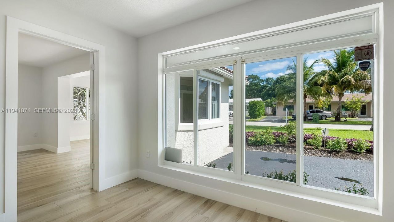 5713 NE 17th Ter, Fort Lauderdale, FL 33334 Photo