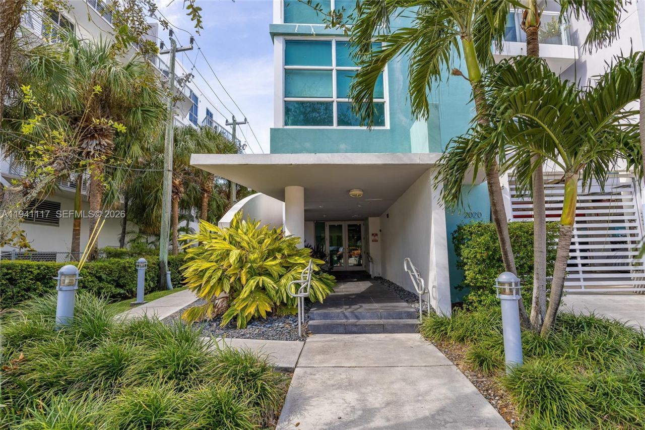 2020 Prairie Ave , Unit 202, Miami Beach, FL 33139 Photo