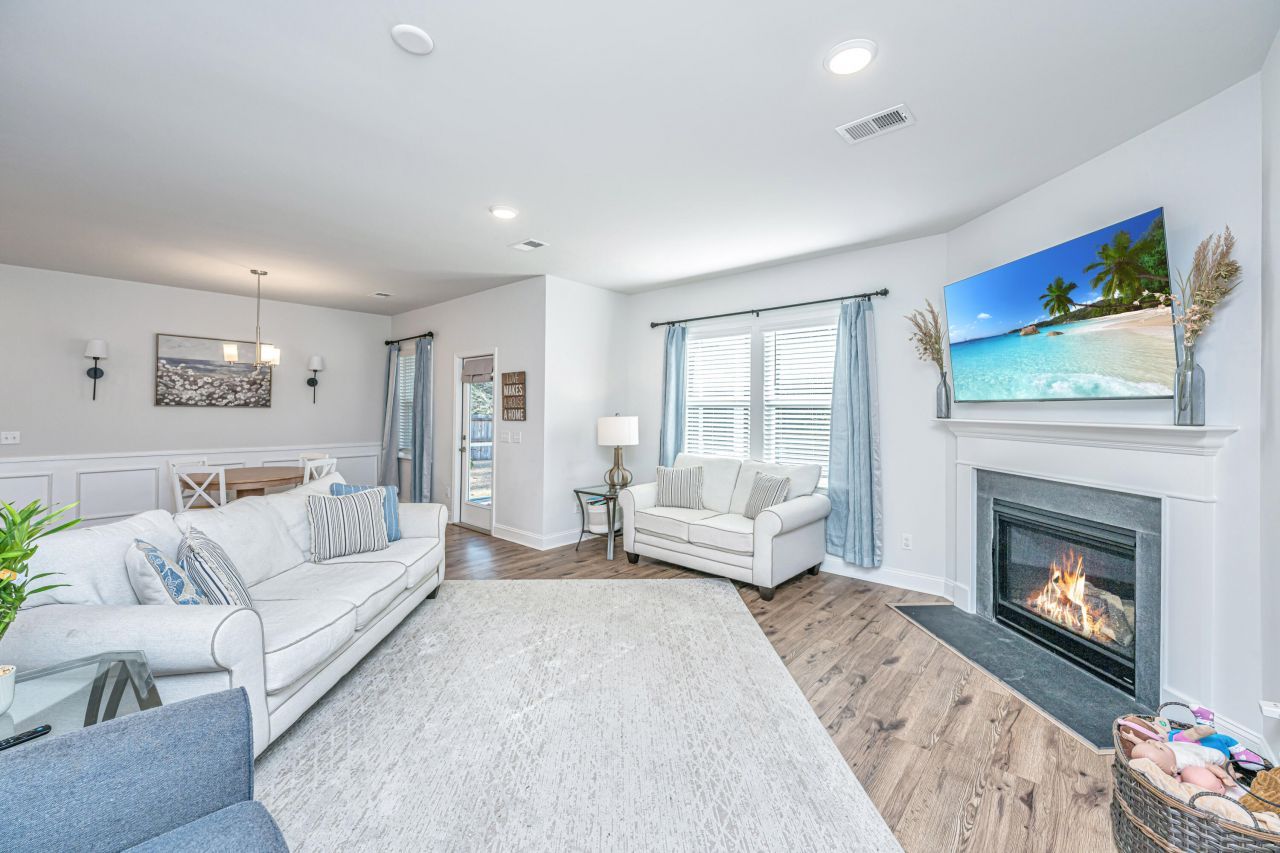 3070 Grinnell Street Photo 17