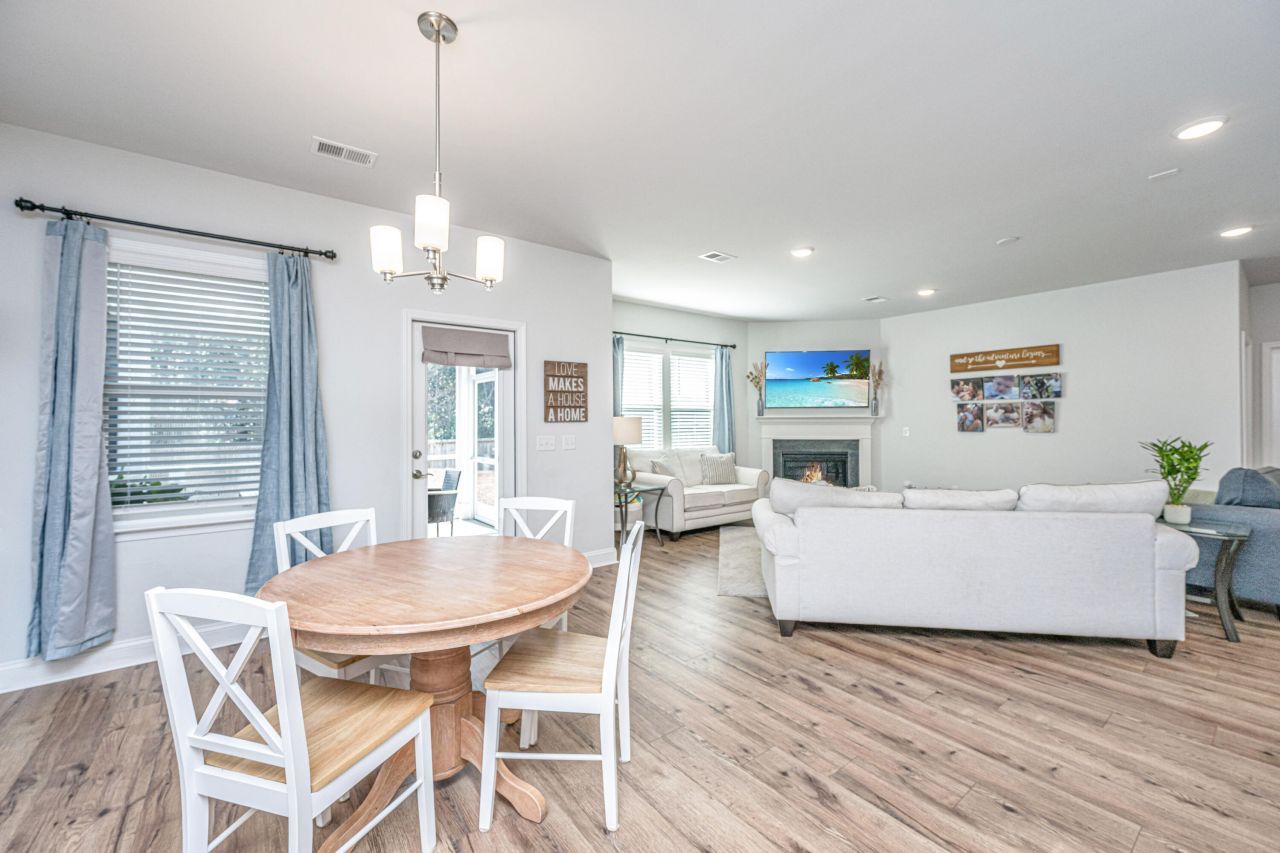 3070 Grinnell Street Photo 26