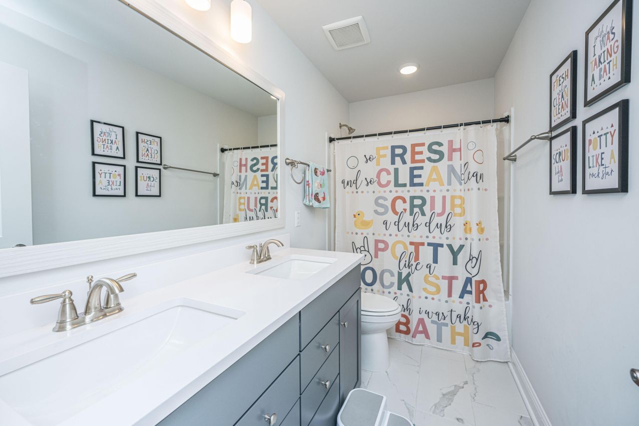 3070 Grinnell Street Photo 34