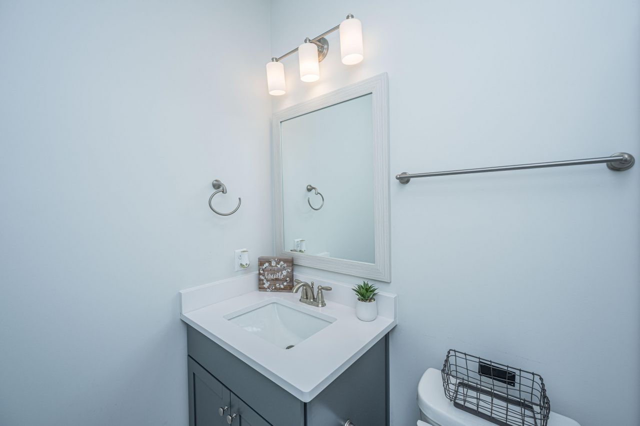 3070 Grinnell Street Photo 39