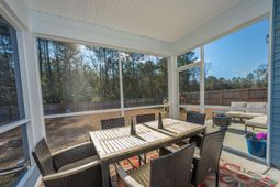 3070 Grinnell Street photo 4