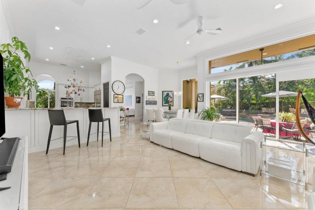 6676 NW 127th Terrace, Parkland, FL 33076 Photo