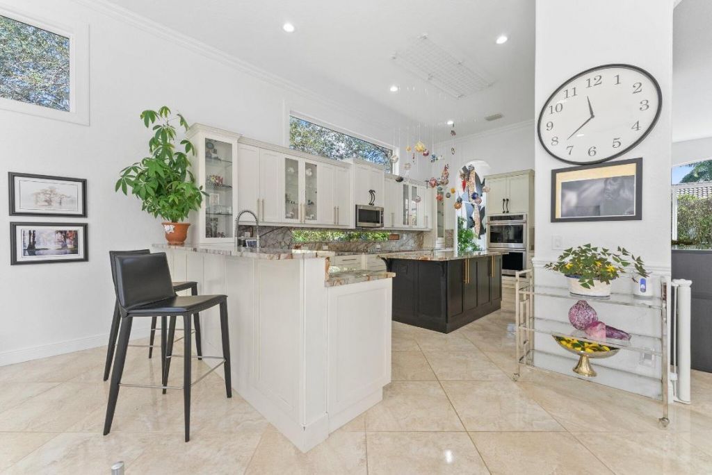 6676 NW 127th Terrace, Parkland, FL 33076 Photo