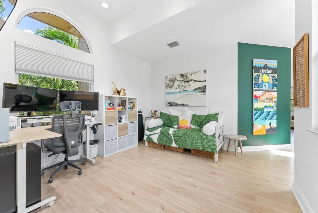 6676 NW 127th Terrace, Parkland, FL 33076 Photo