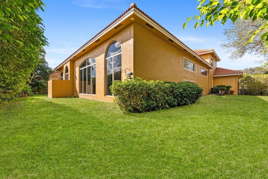 6676 NW 127th Terrace, Parkland, FL 33076 Photo