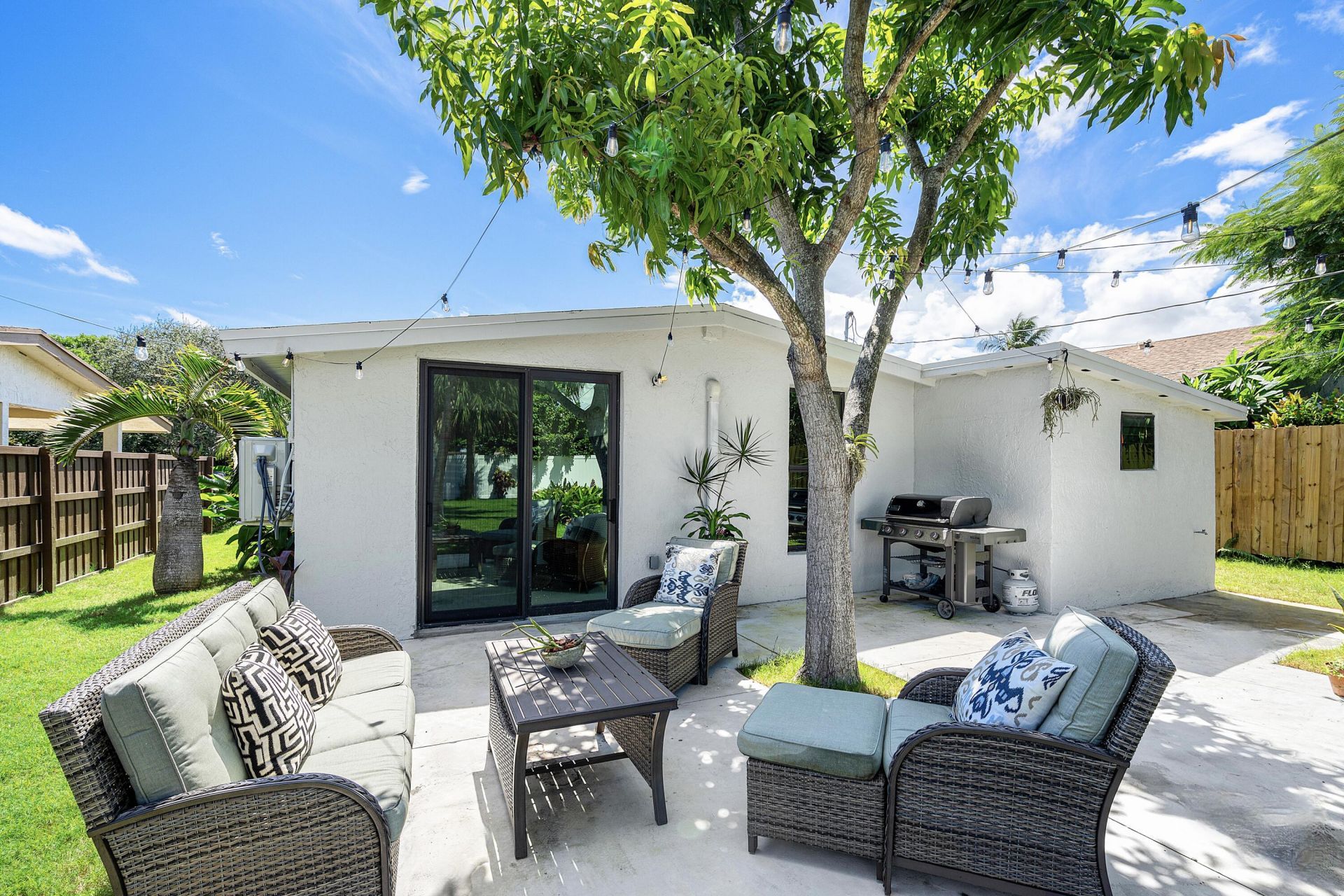 363 Glouchester Street, Boca Raton, FL 33487 Photo