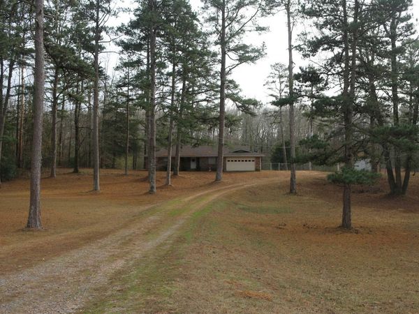 3061 W 84, Umpire, AR 71971