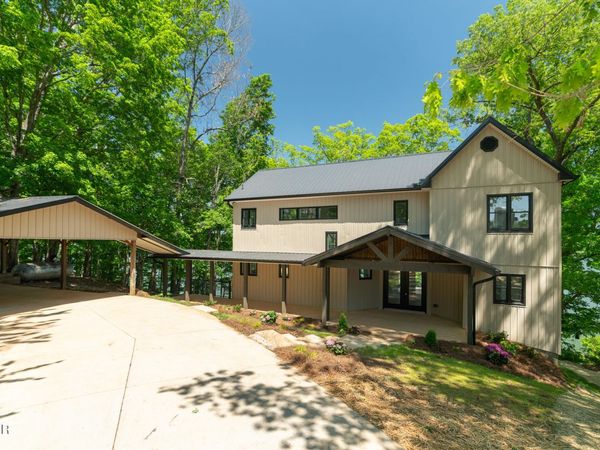 4042 Riverpoint Way, Louisville, TN 37777