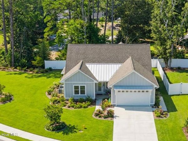 458 Raven Glen Drive, Southport, NC 28461