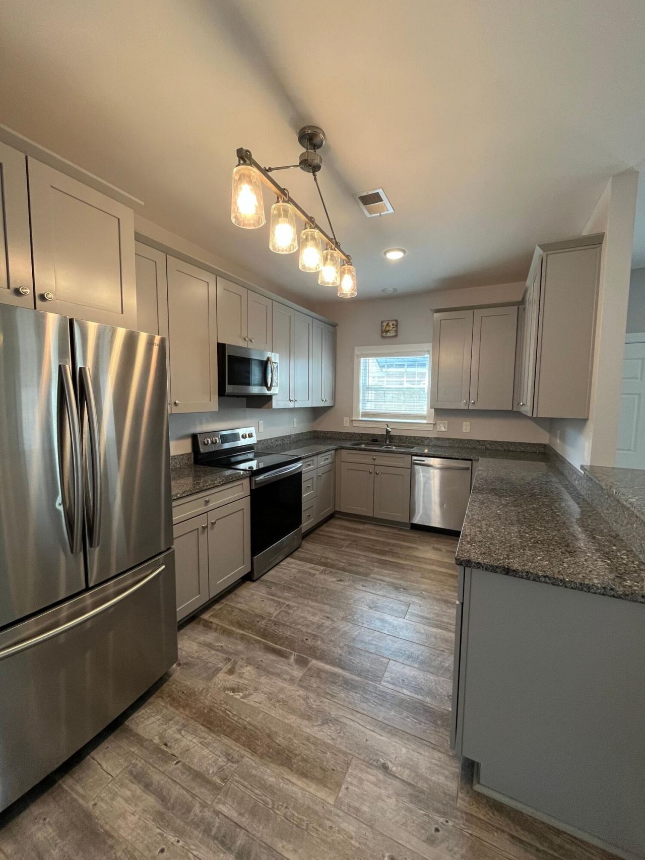 129 Pacolet Street Photo 4