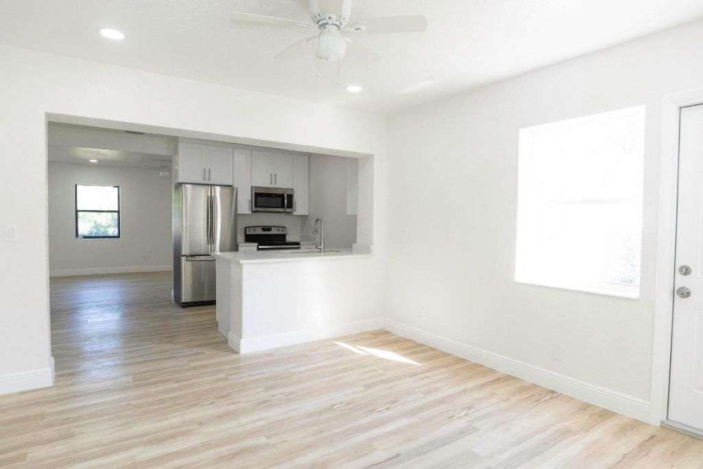 924 NW 11th Court, Fort Lauderdale, FL 33311 Photo