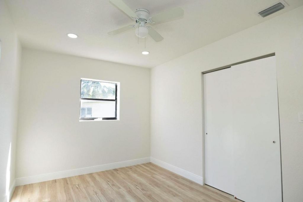 924 NW 11th Court, Fort Lauderdale, FL 33311 Photo