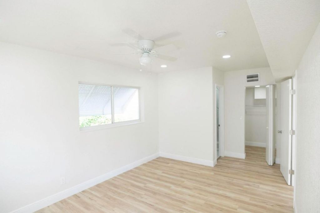 924 NW 11th Court, Fort Lauderdale, FL 33311 Photo