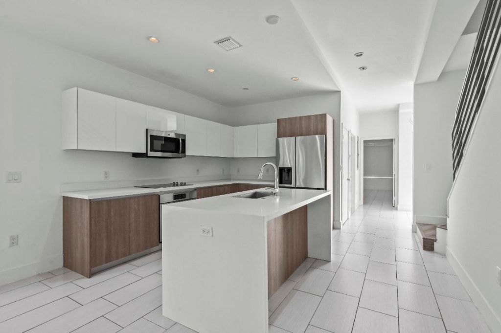 2461 NE 135th Street, North Miami, FL 33181 Photo