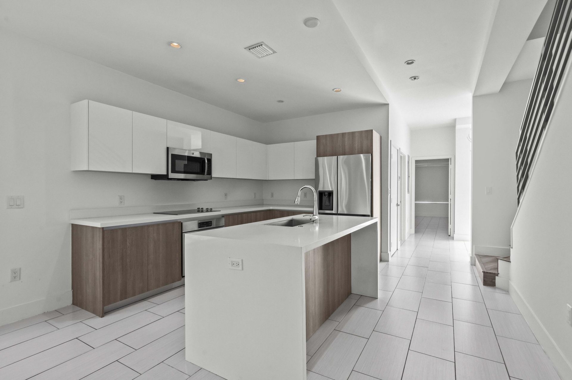 2461 NE 135th Street, North Miami, FL 33181 Photo