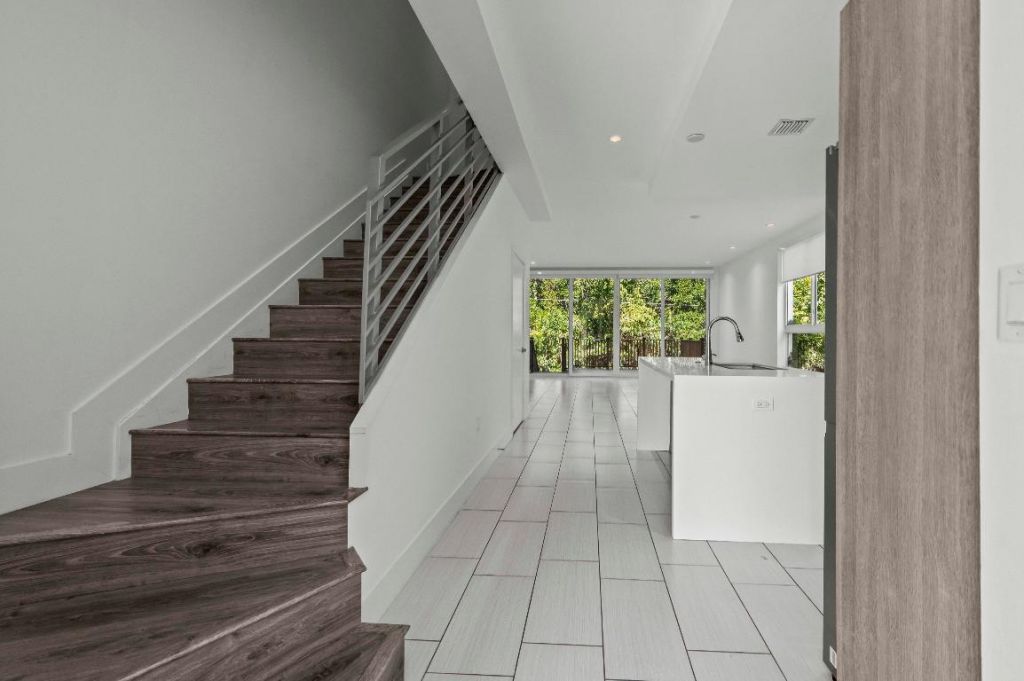 2461 NE 135th Street, North Miami, FL 33181 Photo