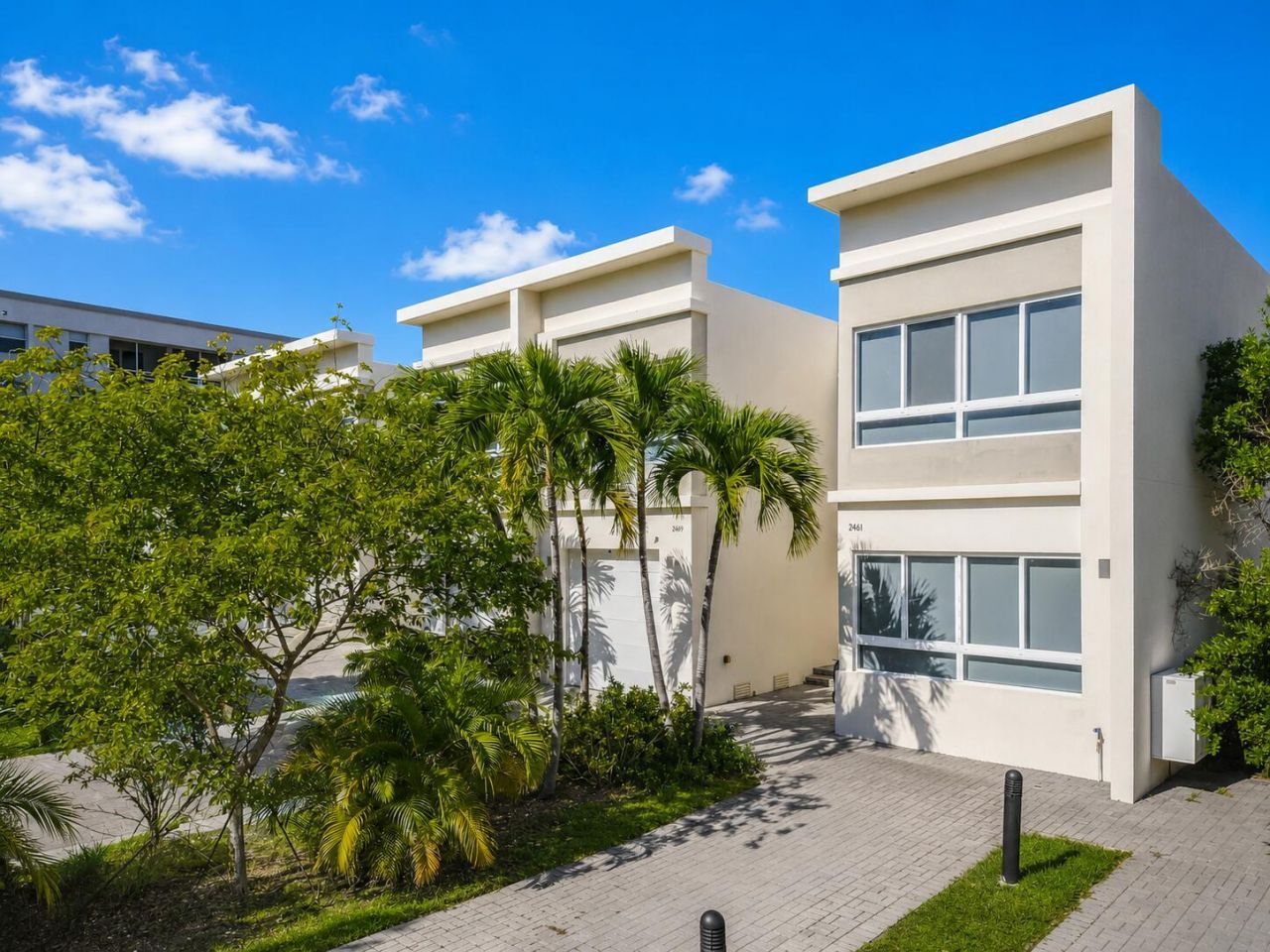 2461 NE 135th Street, North Miami, FL 33181 Photo