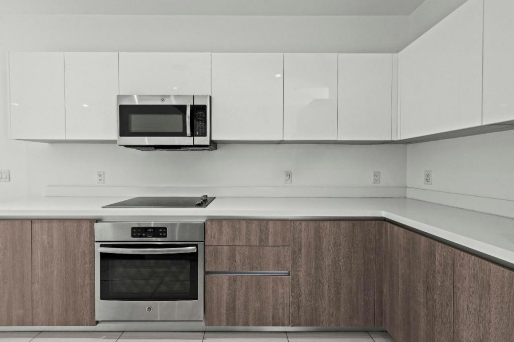 2461 NE 135th Street, North Miami, FL 33181 Photo