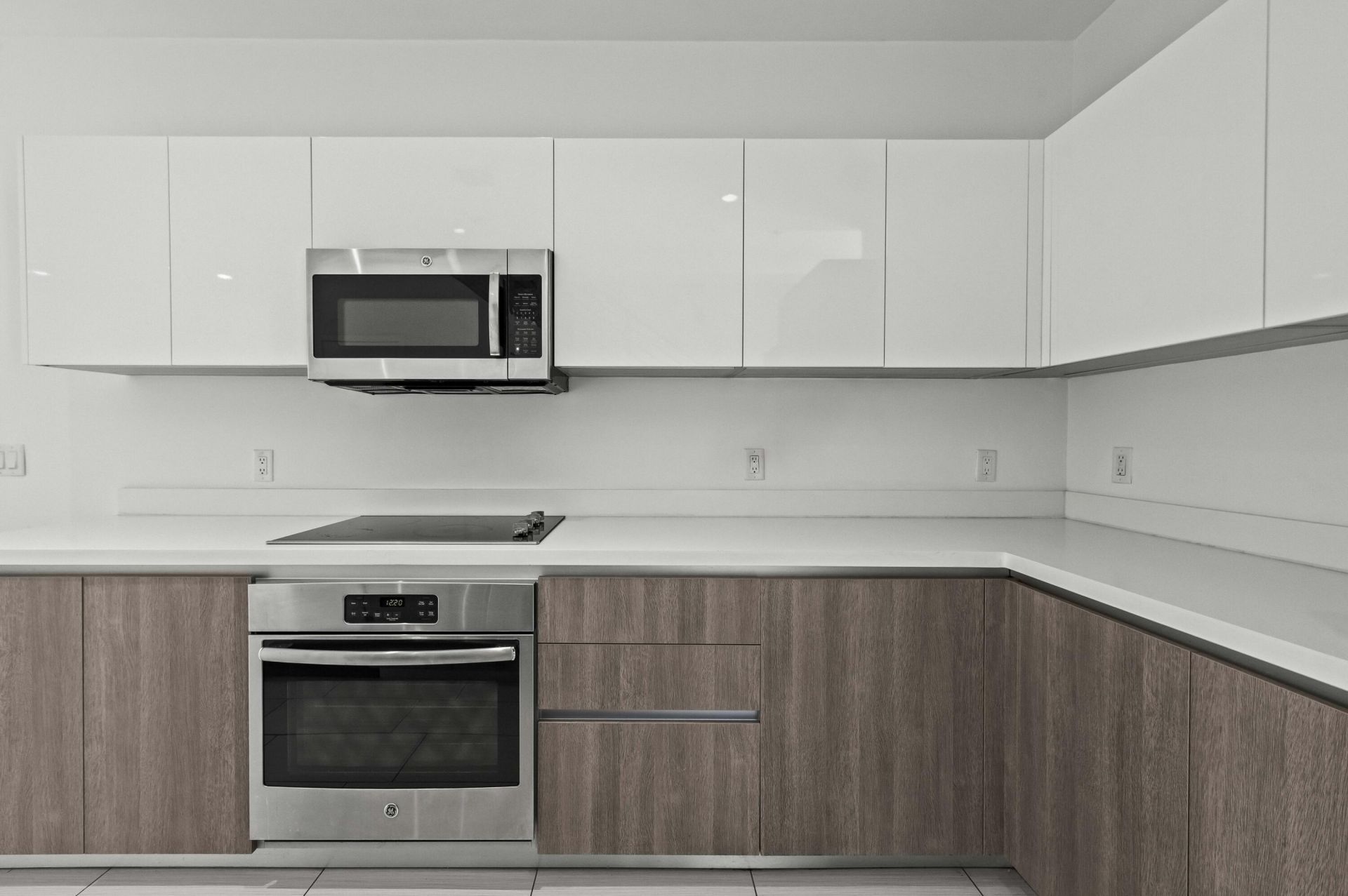2461 NE 135th Street, North Miami, FL 33181 Photo