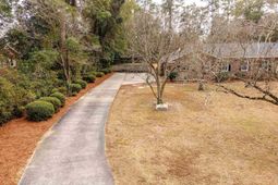 490 Wells Drive photo 4