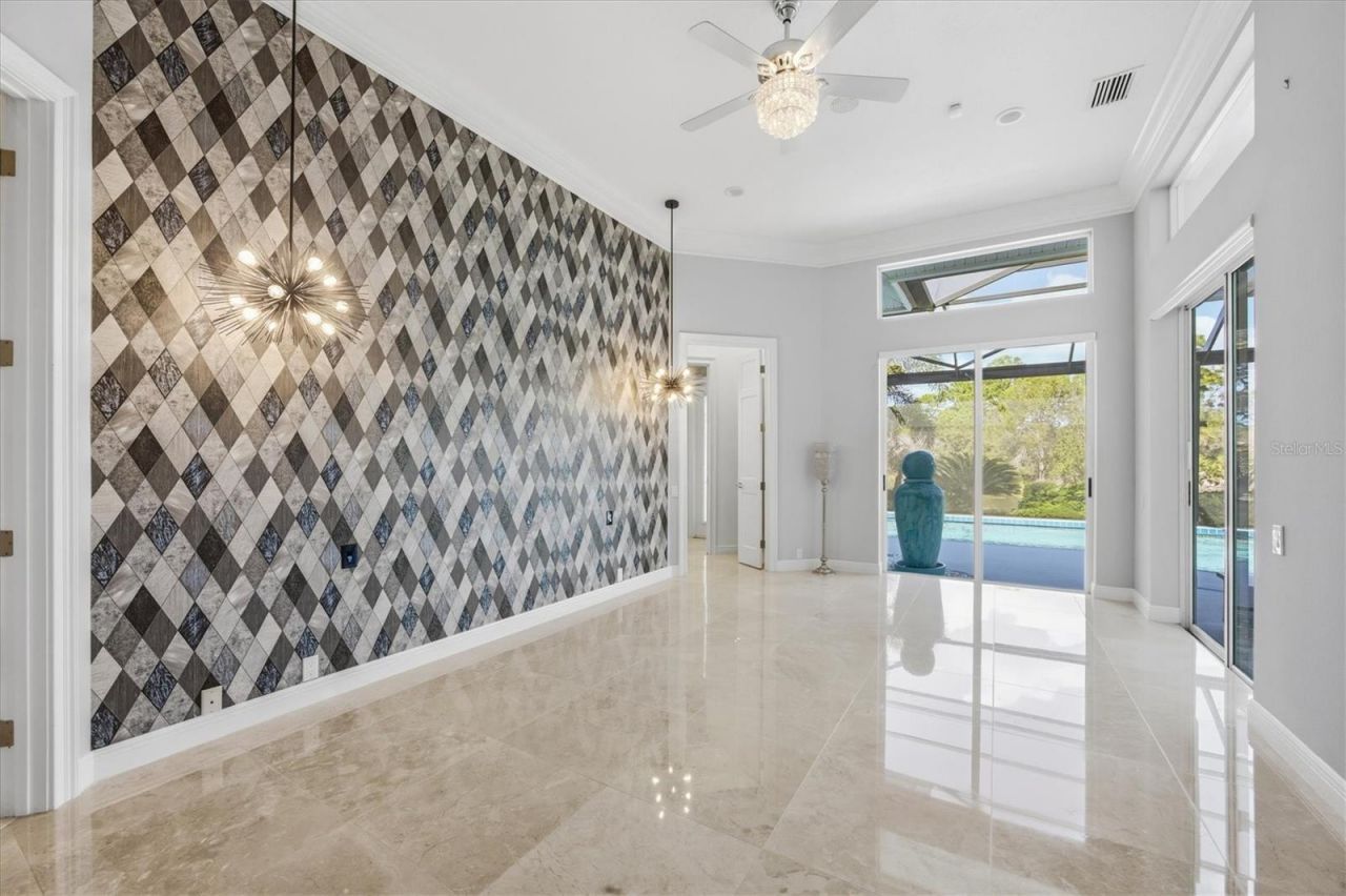8687 Woodbriar Drive, Sarasota, FL 34238 Photo