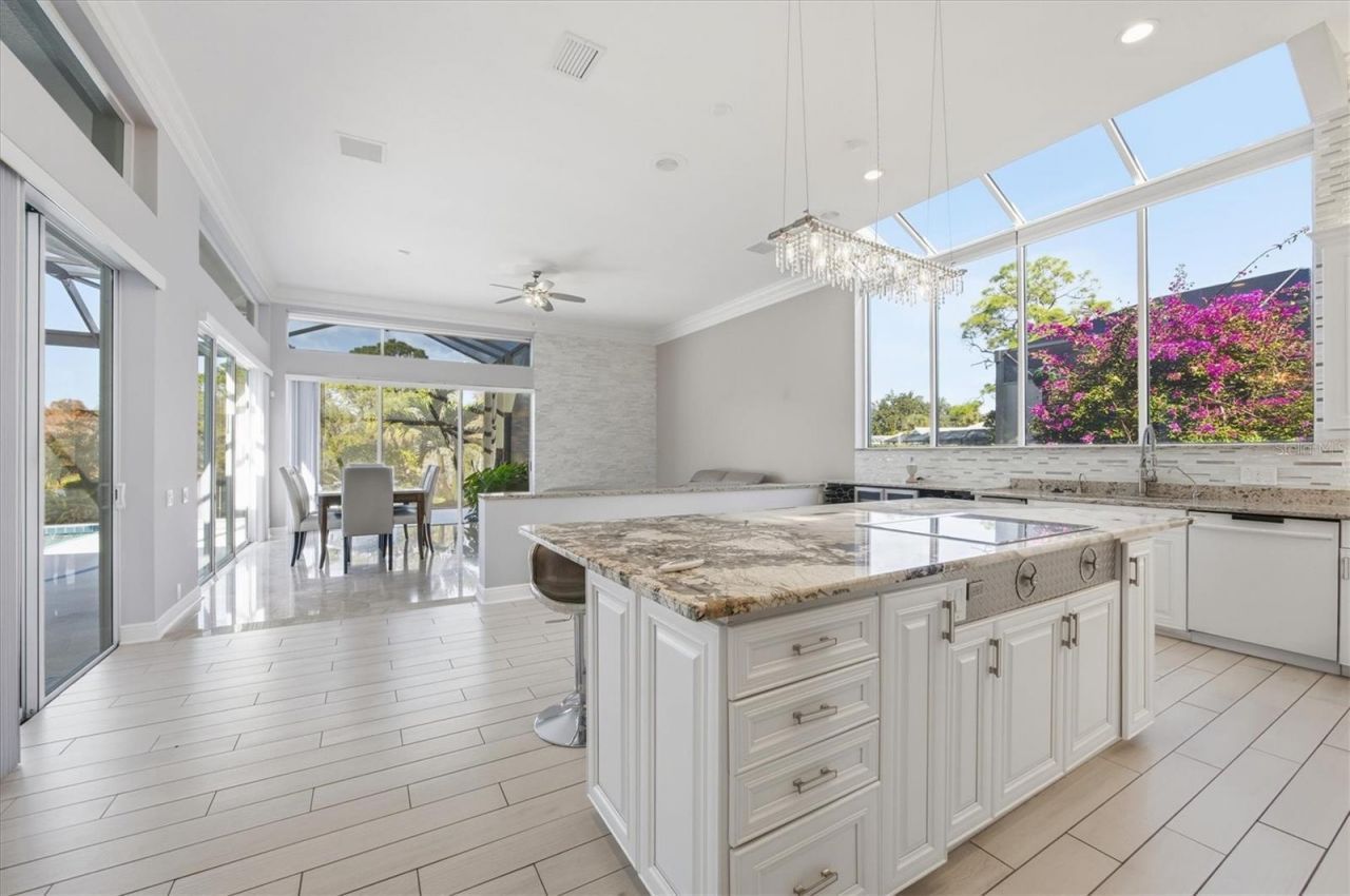 8687 Woodbriar Drive, Sarasota, FL 34238 Photo