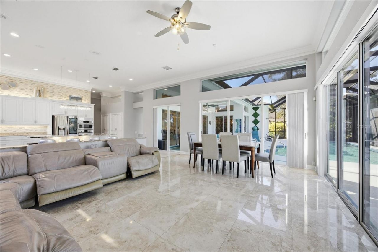 8687 Woodbriar Drive, Sarasota, FL 34238 Photo