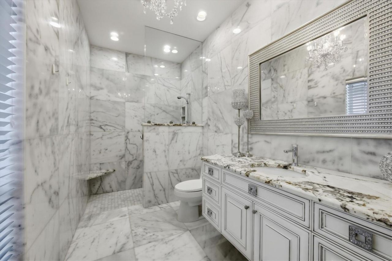 8687 Woodbriar Drive, Sarasota, FL 34238 Photo