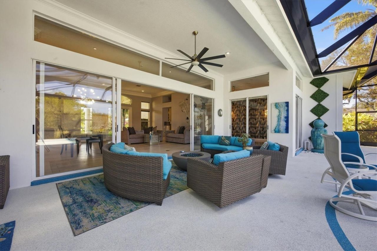 8687 Woodbriar Drive, Sarasota, FL 34238 Photo