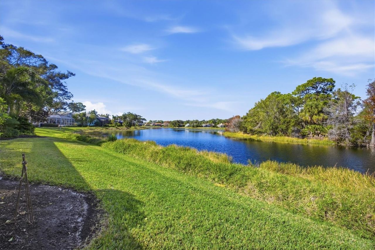 8687 Woodbriar Drive, Sarasota, FL 34238 Photo