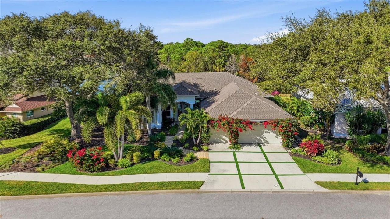 8687 Woodbriar Drive, Sarasota, FL 34238 Photo