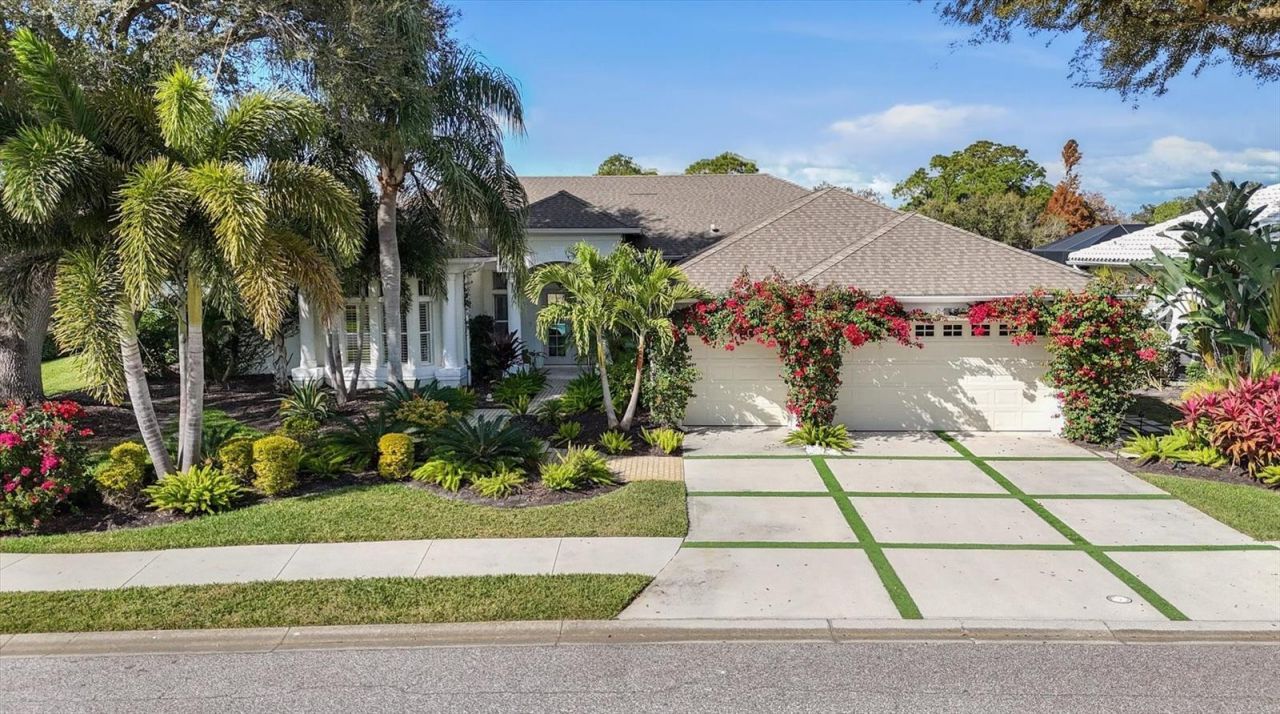 8687 Woodbriar Drive, Sarasota, FL 34238 Photo